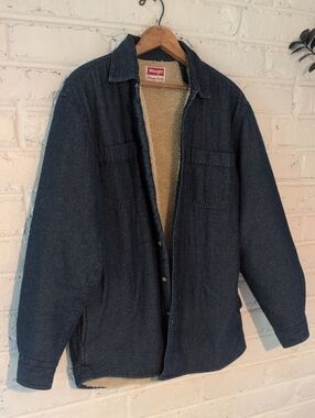 Wrangler Dark Blue Denim Sherpa-Lined Jacket